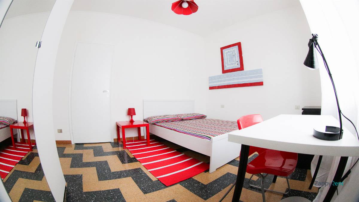 Private room in Via Nicola D'Apulia, Milano